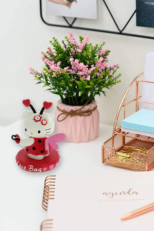 Sanrio Hello Kitty “LOVEBUG “Ceramic figurine-Gift