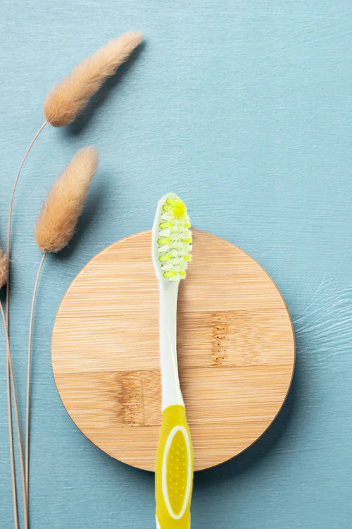 Brush Buddies Justin Bieber  Yellow Manual Toothbrush
